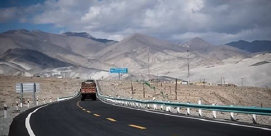 Gwadar East-Bay Expressway under CPEC set to complete in 2021